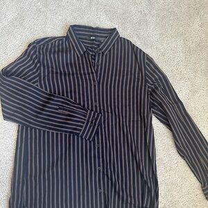 Uniqlo Striped Black Shirt